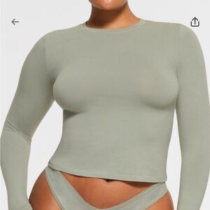 Skims Women's Long Sleeve Olive Top